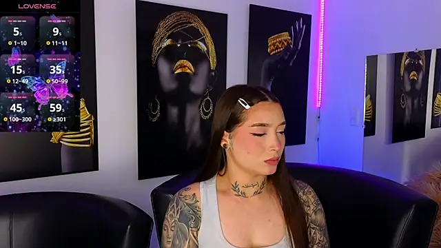 Snapshot of _brenna_hanson chatting on 14, 2, 2025 brenna hanson online show from 14, 2, 2025