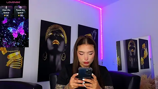 Snapshot of _brenna_hanson chatting on 18, 2, 2025 brenna hanson online show from 18, 2, 2025