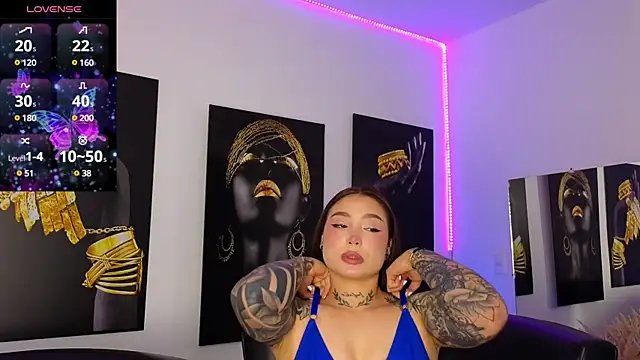 Snapshot of _brenna_hanson chatting on 1, 3, 2025 brenna hanson online show from 1, 3, 2025