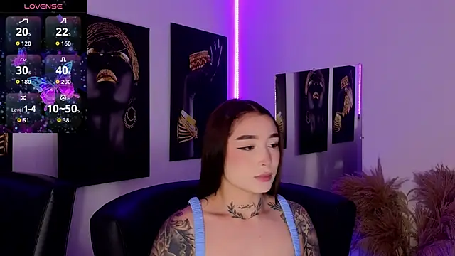 Snapshot of _brenna_hanson chatting on 25, 11, 2025 brenna hanson online show from 25, 11, 2025