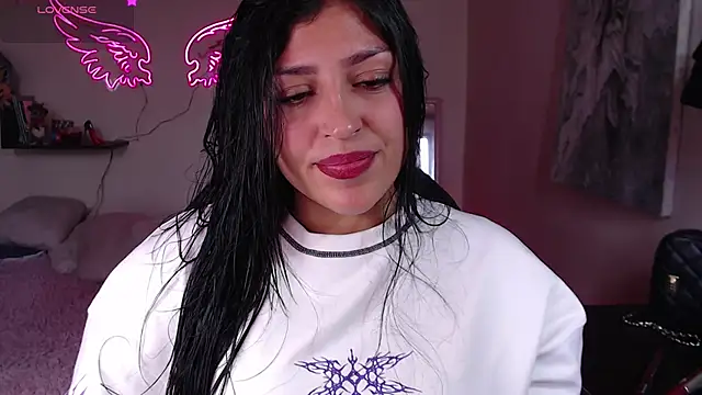 MissDennise online show from 18, 10, 2025