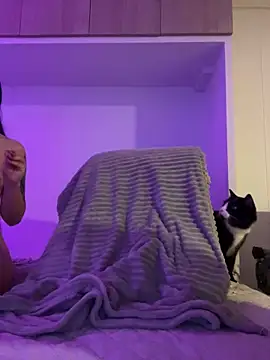 aangie  uwu online show from 31, 12, 2024