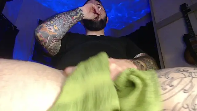 Snapshot of zedizded77 chatting on 9, 10, 2025 zedizded77 online show from 9, 10, 2025