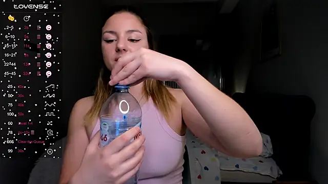 Snapshot of ThreeshaWhite chatting on 18, 3, 2025 ThreeshaWhite online show from 18, 3, 2025