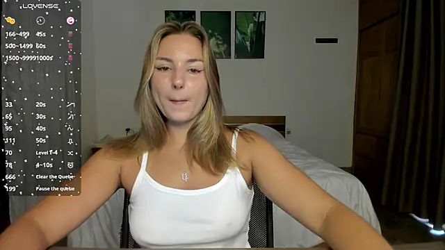 Snapshot of ThreeshaWhite chatting on 10, 5, 2026 ThreeshaWhite online show from 10, 5, 2026