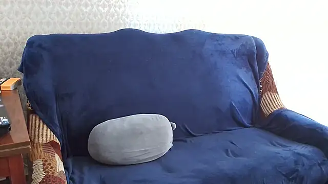 franceska blue online show from 24, 10, 2025