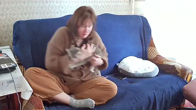 franceska blue online show from 9, 4, 2026