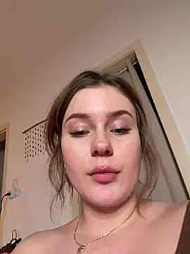 MaribelRiver online show from 9, 2, 2025