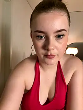 MaribelRiver online show from 10, 9, 2025