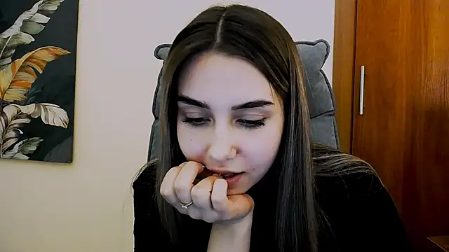 Snapshot of Lili_magic chatting on 13, 3, 2025 Lili magic online show from 13, 3, 2025