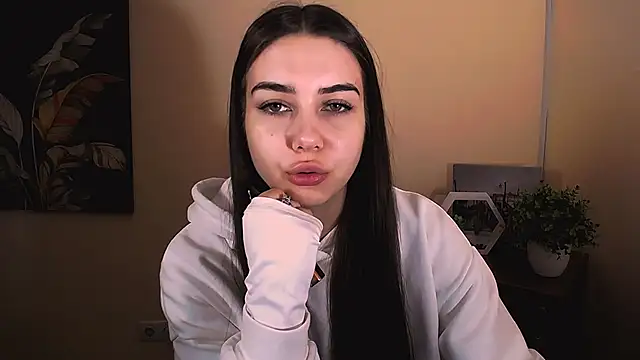 Snapshot of Lili_magic chatting on 12, 10, 2025 Lili magic online show from 12, 10, 2025