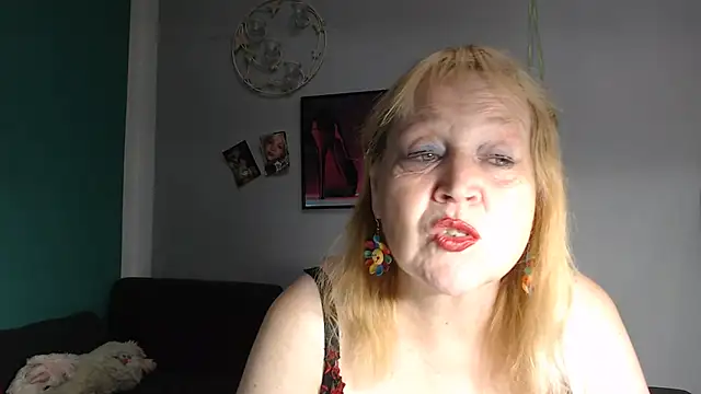 Snapshot of Blasflittchen chatting on 12, 7, 2026 Blasflittchen online show from 12, 7, 2026