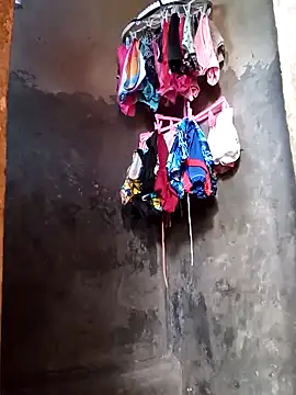 Snapshot of pretty_amaal chatting on 15, 12, 2024 pretty amaal online show from 15, 12, 2024