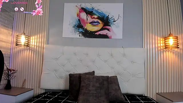 emma  smith1 online show from 12, 9, 2025