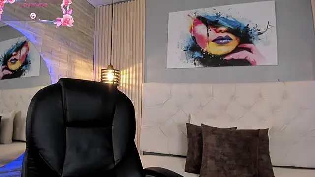 emma  smith1 online show from 22, 9, 2025