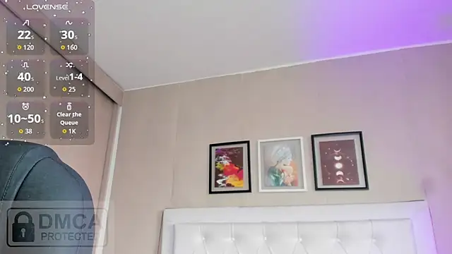 emma  smith1 online show from 20, 4, 2026