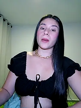 Snapshot of tara20_ chatting on 28, 9, 2025 tara20 online show from 28, 9, 2025