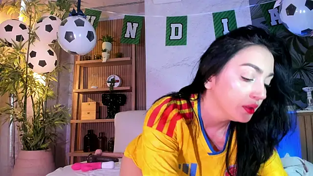 Snapshot of LIAH_IZUMI chatting on 17, 6, 2026 LIAH IZUMI online show from 17, 6, 2026