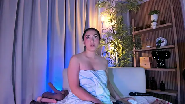 Snapshot of LIAH_IZUMI chatting on 28, 7, 2026 LIAH IZUMI online show from 28, 7, 2026