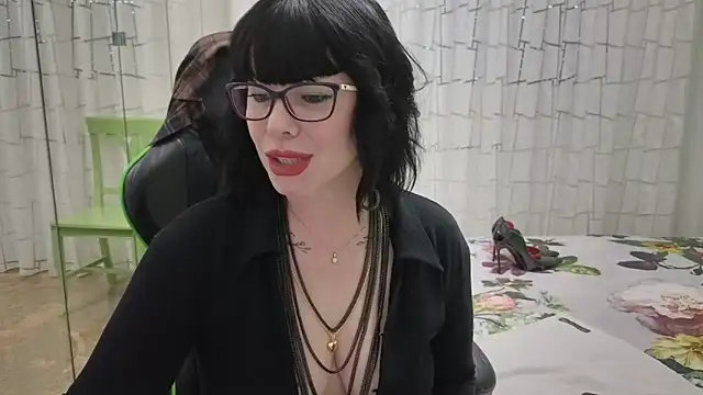   Nina online show from 3, 3, 2026