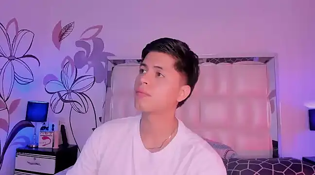 Snapshot of Niicky1_ chatting on 15, 1, 2025 Niicky1  online show from 15, 1, 2025