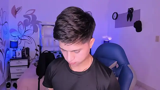 Snapshot of Niicky1_ chatting on 25, 1, 2025 Niicky1  online show from 25, 1, 2025