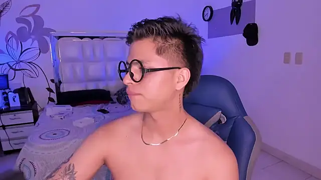 Snapshot of Niicky1_ chatting on 13, 2, 2025 Niicky1  online show from 13, 2, 2025