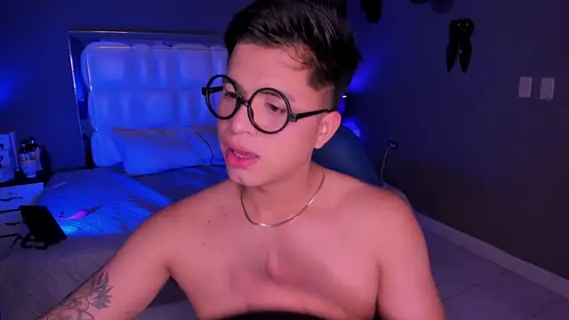 Snapshot of Niicky1_ chatting on 18, 9, 2025 Niicky1  online show from 18, 9, 2025