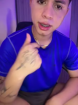 Snapshot of Niicky1_ chatting on 6, 4, 2026 Niicky1 online show from 6, 4, 2026