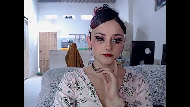 Snapshot of kitty22_ chatting on 18, 4, 2026 kitty22 online show from 18, 4, 2026