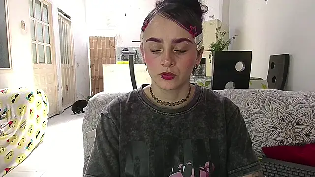 Snapshot of kitty22_ chatting on 30, 4, 2026 kitty22 online show from 30, 4, 2026