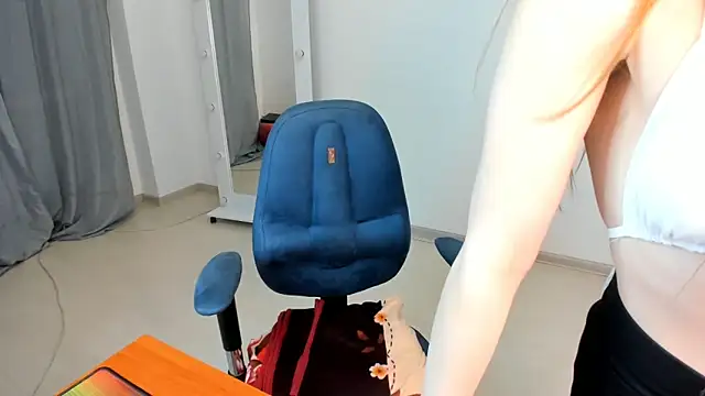 Linajill online show from 3, 3, 2025