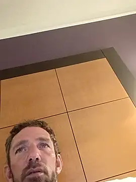 Snapshot of Treemandude chatting on 15, 9, 2025 Treemandude online show from 15, 9, 2025