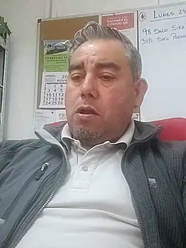 Snapshot of Manolete007x chatting on 21, 11, 2025 Manolete007x online show from 21, 11, 2025