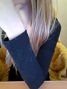 Snapshot of Elza_kom chatting on 29, 3, 2026 Elza kom online show from 29, 3, 2026