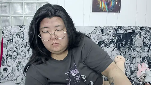 Snapshot of Nadine_asian chatting on 9, 9, 2025 Nadine asian online show from 9, 9, 2025