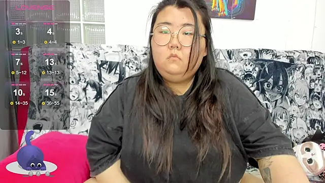 Snapshot of Nadine_asian chatting on 24, 10, 2025 Nadine asian online show from 24, 10, 2025