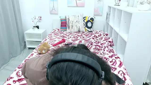 Nadine asian online show from 12, 2, 2026