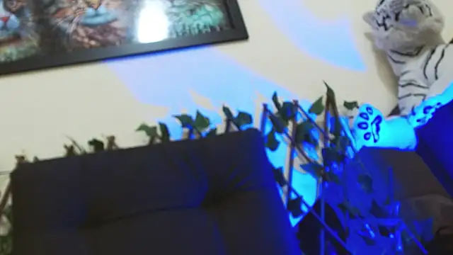 lady scarlettt online show from 6, 3, 2025