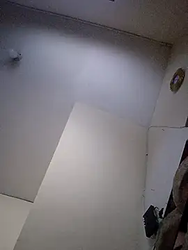 lady scarlettt online show from 8, 10, 2025