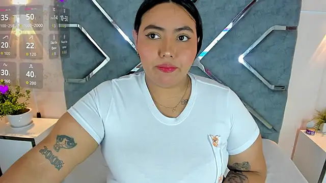 LucciaPorter online show from 2, 7, 2026