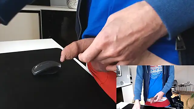 Snapshot of sperma_tributes chatting on 30, 9, 2025 sperma tributes online show from 30, 9, 2025