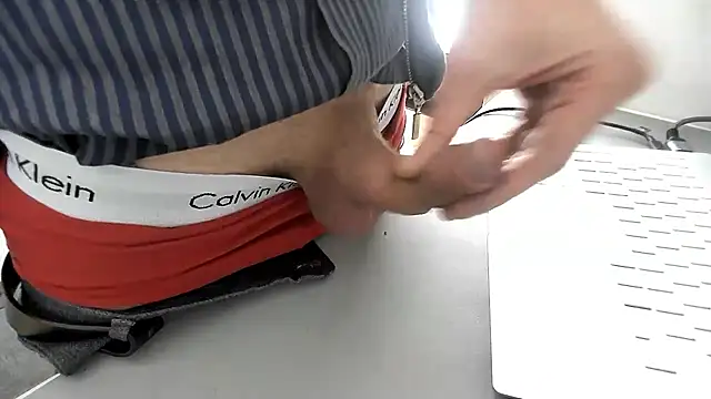 Snapshot of sperma_tributes chatting on 26, 3, 2026 sperma tributes online show from 26, 3, 2026