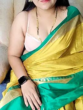 Snapshot of Traditional_Housewife_ chatting on 11, 3, 2025 Traditional Housewife  online show from 11, 3, 2025