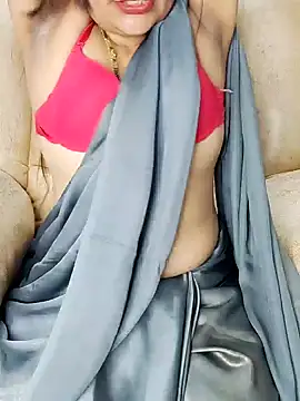Snapshot of Traditional_Housewife_ chatting on 16, 3, 2025 Traditional Housewife  online show from 16, 3, 2025