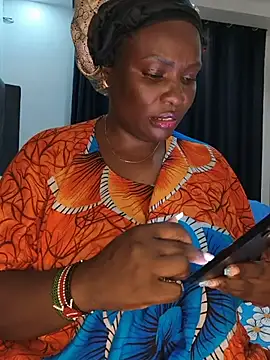 Snapshot of Nevvy_Pretty chatting on 6, 6, 2026 Nevvy Pretty online show from 6, 6, 2026