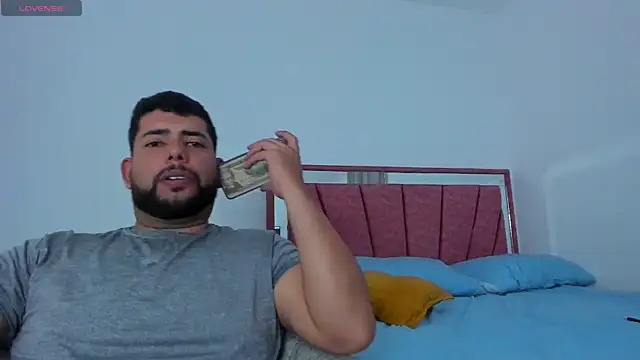 Snapshot of passionate_love22 chatting on 7, 4, 2026 passionate love22 online show from 7, 4, 2026