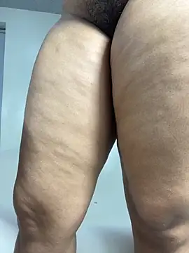 Snapshot of _touchme chatting on 4, 11, 2025 touchme online show from 4, 11, 2025