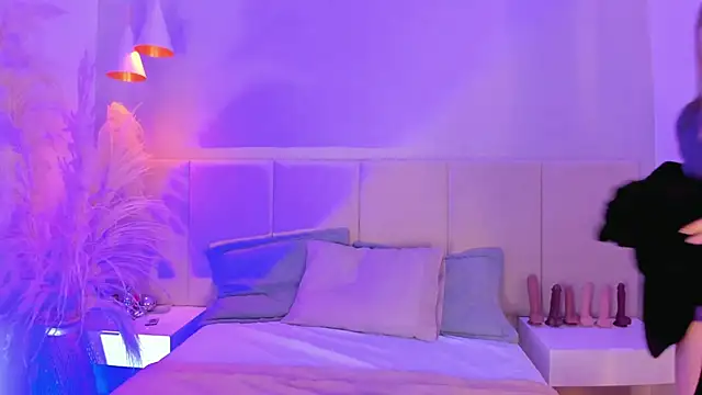 Snapshot of sofia_pamela chatting on 22, 2, 2025 sofia pamela online show from 22, 2, 2025