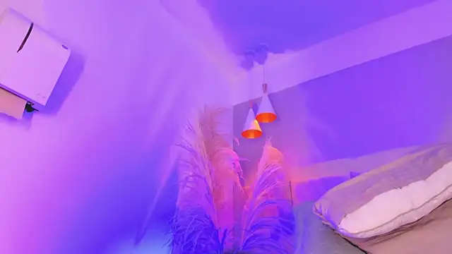 Snapshot of sofia_pamela chatting on 28, 2, 2025 sofia pamela online show from 28, 2, 2025